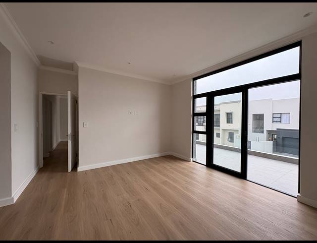 4 BEDROOM HOUSE FOR SALE IN SANDOWN